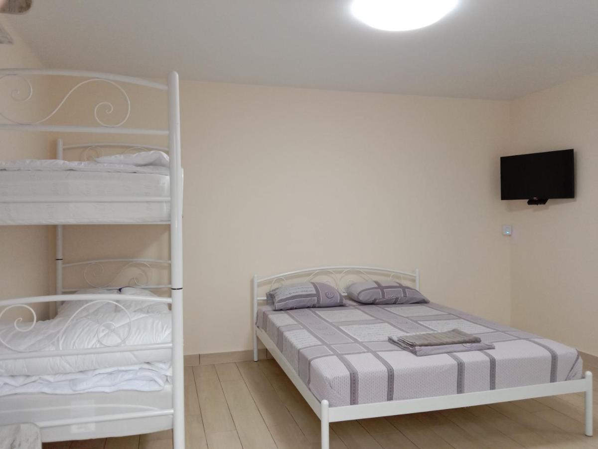 Apartamento Однокімнатна 105 Khmelʼnytsʼkyy Exterior foto